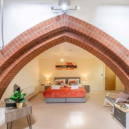 Grade 2 Listed Converted Church, Within 750Yrds To Southsea Beach 朴次茅斯 外观 照片