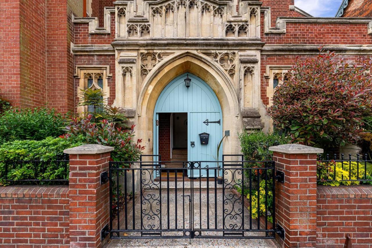Grade 2 Listed Converted Church, Within 750Yrds To Southsea Beach 朴次茅斯 外观 照片