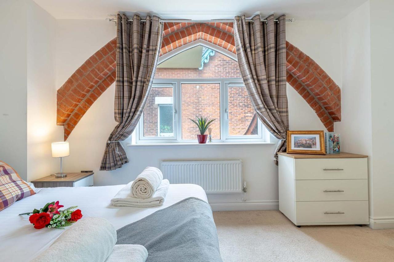 Grade 2 Listed Converted Church, Within 750Yrds To Southsea Beach 朴次茅斯 外观 照片