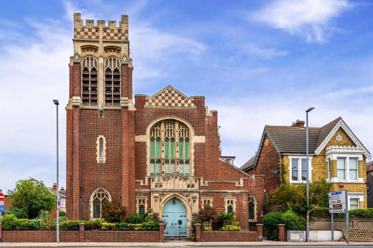 Grade 2 Listed Converted Church, Within 750Yrds To Southsea Beach 朴次茅斯 外观 照片